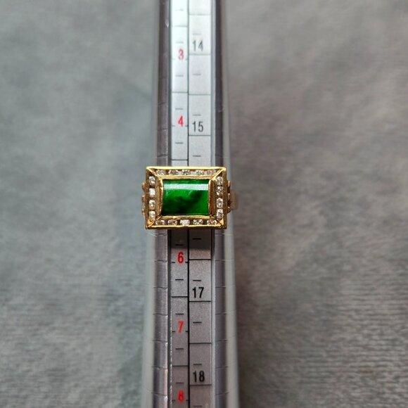 Exquisite Jade & Diamond Cocktail Ring – 18K Gold Elegance - Picture 1 of 11
